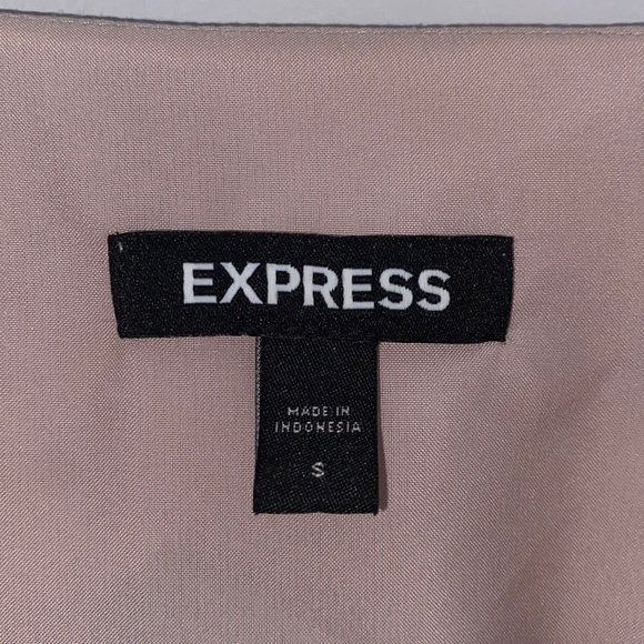 Express women’s deep v faux wrap long sleeve blouse, size small.  100% polyester - Picture 5 of 10